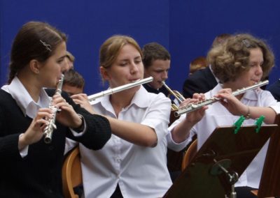 Koncert absolwentów Szkoły Muzycznej nr 3 im. B. Rutkowskiego przy ul. Józefińskiej, 2002.