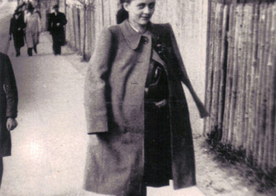 Łagiewniki – rogatki – ul. Zakopiańska w oddali ul. Wadowicka przed 1944 r. – Albina Kłodowska. Z archiwum Mariusza Undasa.