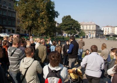 Spacer "Podgórze dla początkujących", przystanek Rynek Podgórski - oprowadza Michał Sasadeusz, 2008.