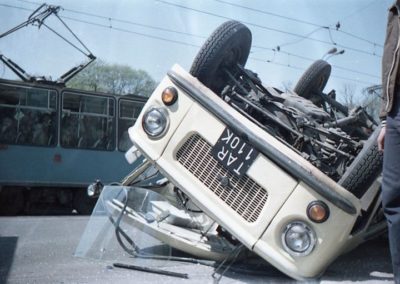 Wypadek na skrzyżowaniu ul. Wielickiej i Powstańców Wielkopolskich. Maj 1982. Z archiwum AJC.