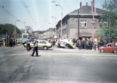 Wypadek na skrzyżowaniu ul. Wielickiej i Powstańców Wielkopolskich. Maj 1982. Z archiwum AJC.