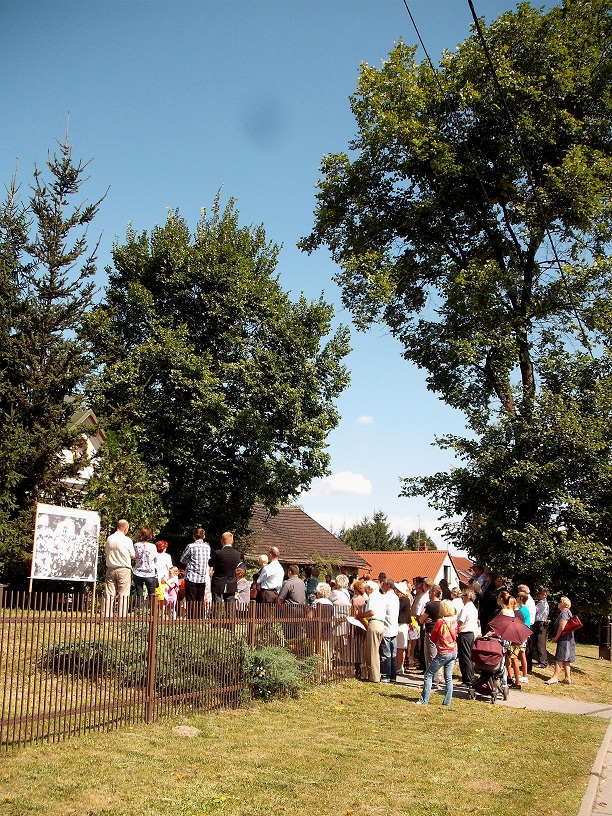 Nabożeństwo pod kapliczką