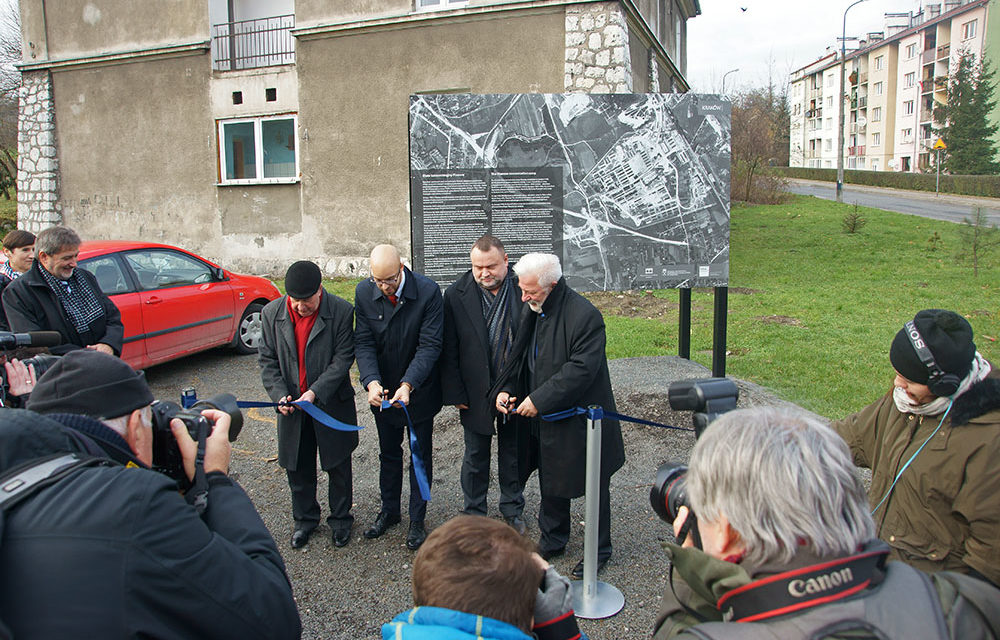 Miejsce pamięci KL Plaszow – pierwszy krok