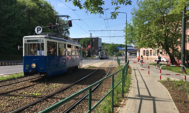 Literacki tramwaj na ulicach Krakowa