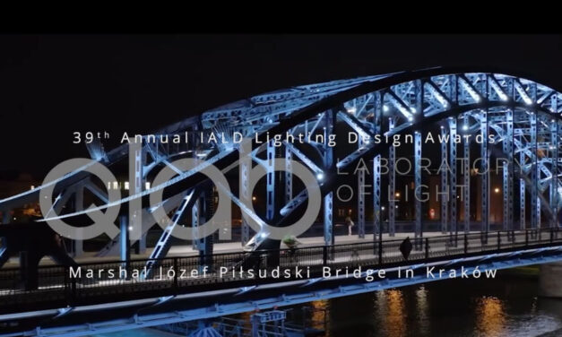Iluminacja Mostu Piłsudskiego nagrodzona