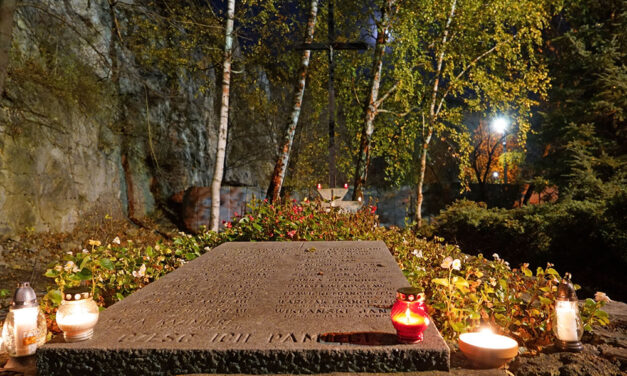 Zapaliliśmy znicze w kamieniołomie Liban